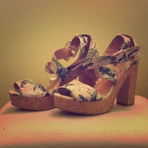 Scrappy floral heels